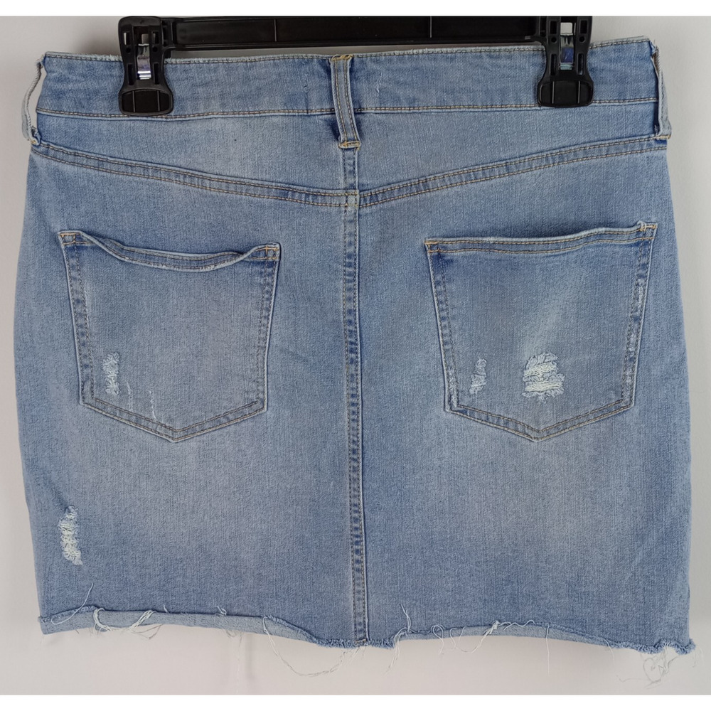 Altar'd State Women's M Light Blue Distressed Denim Mini Skirt 5 Buttons - Picture 2 of 10
